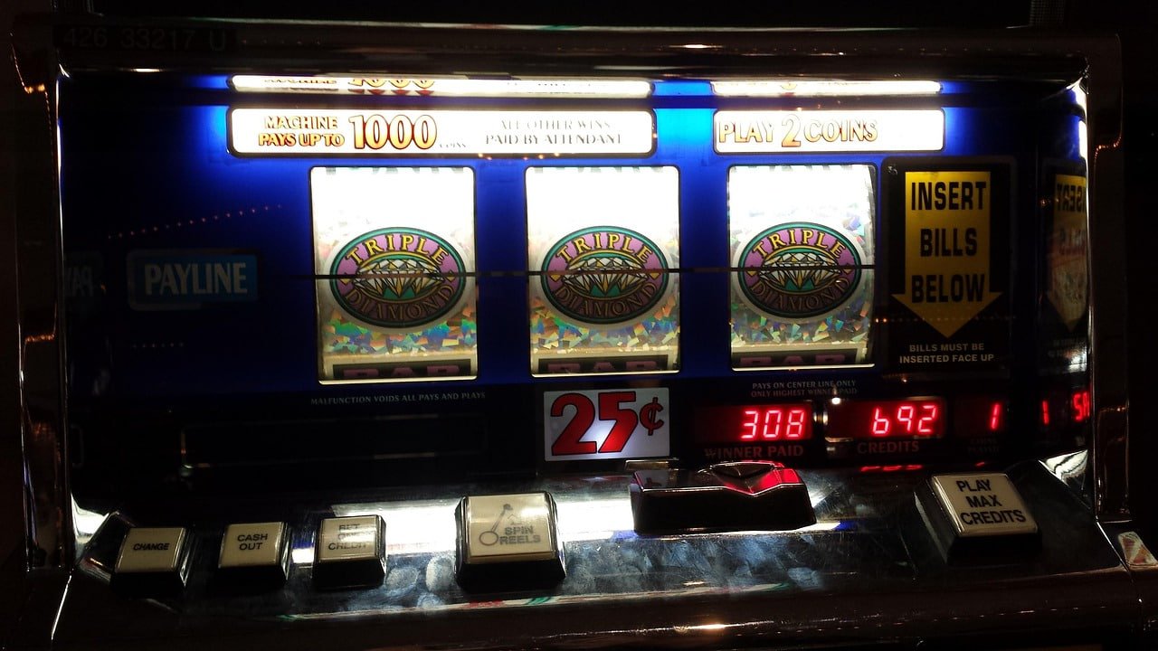 SPB77 game show live casino sicbo dan andar bahar interaktif